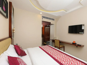 Hotel President