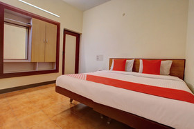 Hotel Radhakrishna by OYO Rooms