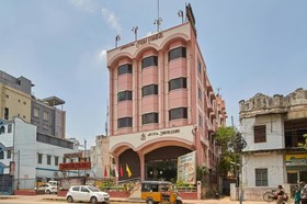 Hotel Saratha Rajans