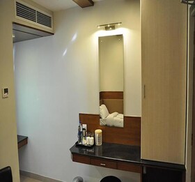 Hotel The Nook By FabHotels