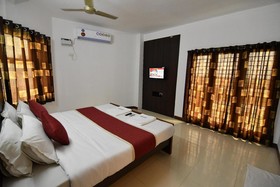 Lake View Hotel