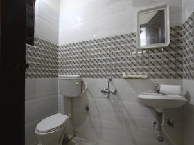 Navanna Residency By OYO Rooms