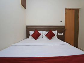 OYO 14715 Serene Inn