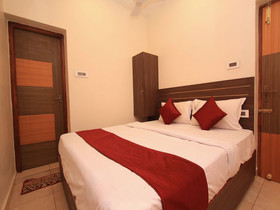 OYO 14715 Serene Inn