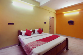 OYO 18456 Anugraha Vasantham