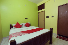 OYO 18456 Anugraha Vasantham