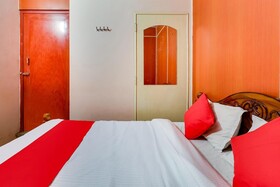 Royal Pride by OYO Rooms