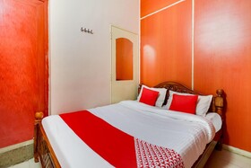 Royal Pride by OYO Rooms