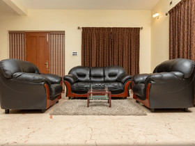 Royal Stay Service Apartments by OYO Rooms