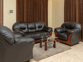 Royal Stay Service Apartments by OYO Rooms
