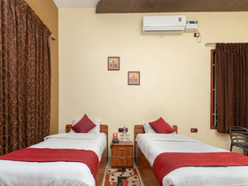 Royal Stay Service Apartments by OYO Rooms
