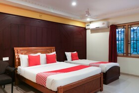 Sri Annapoorna Towers by OYO Rooms