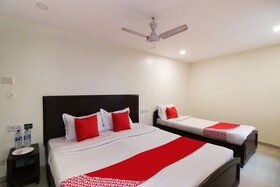Sri Annapoorna Towers by OYO Rooms