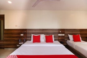 Sri Annapoorna Towers by OYO Rooms