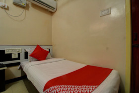 Sri Jayaram Lodge by OYO Rooms