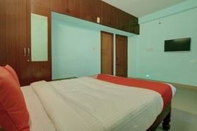 Veera Amohaa Service Apartments By OYO Rooms