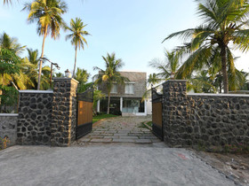 Coco Retreat Farm