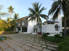 Coco Retreat Farm