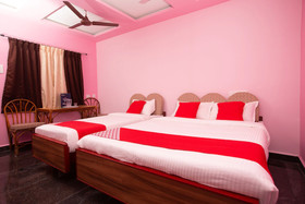 OYO 23398 Hotel Sri Murugan