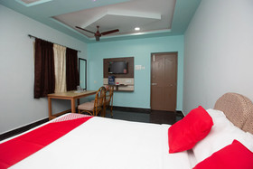 OYO 23398 Hotel Sri Murugan