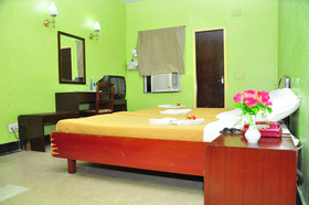 Hotel Golden Tower