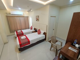 Sri Aswin Grand