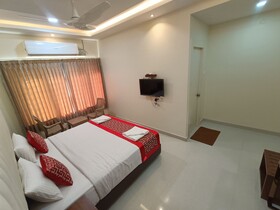 Sri Aswin Grand