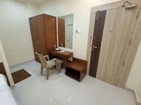 Sri Aswin Grand