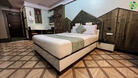 Beverly Villa