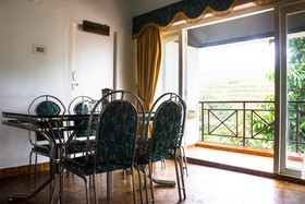 Fortune Retreats