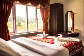 Fortune Retreats