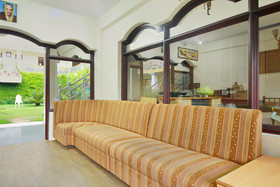Hotel Gaylord by OYO Rooms