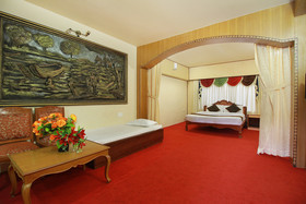 Hotel Gaylord by OYO Rooms