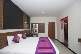 Hotel Nakshatra Grand by OYO