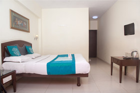 Hotel Nilgiris Inn