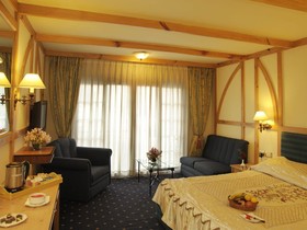 Nahar's Nilgiris Hotel