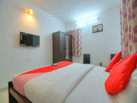 OYO 15478 Lalana Residency