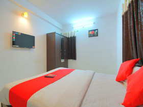 OYO 15478 Lalana Residency