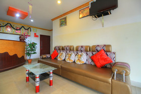 Hotel R.J Inn Outy