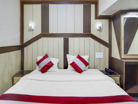 Shiva Shanthi Inn by OYO Rooms