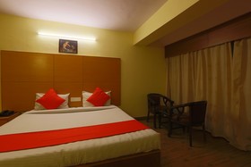 Sun Shine Grand by OYO Rooms