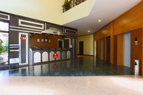 Sun Shine Grand by OYO Rooms