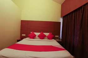 Sun Shine Grand by OYO Rooms