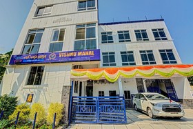 Vishnu Mahal by OYO Rooms