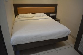 Hotel Sownthariyam