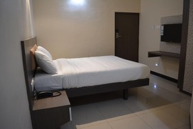 Hotel Sownthariyam