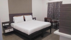 Hotel Sownthariyam