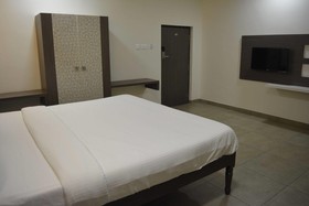 Hotel Sownthariyam
