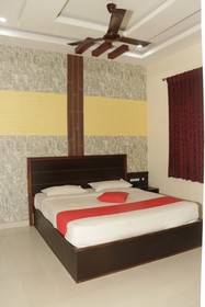 ES Residency