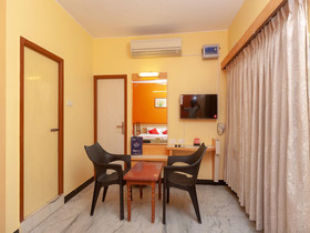 Chez Pondy By OYO Rooms